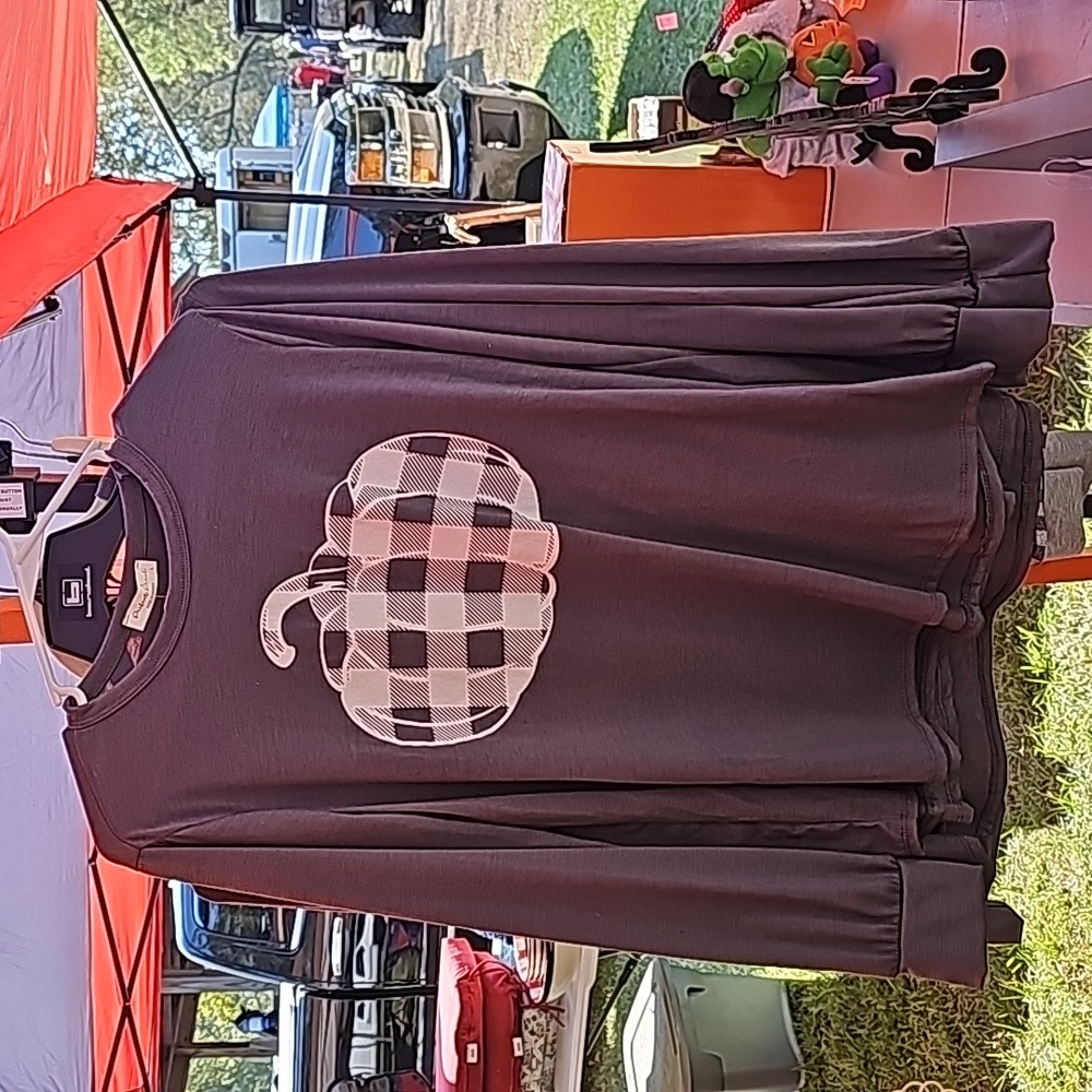 Pumpkin shirt